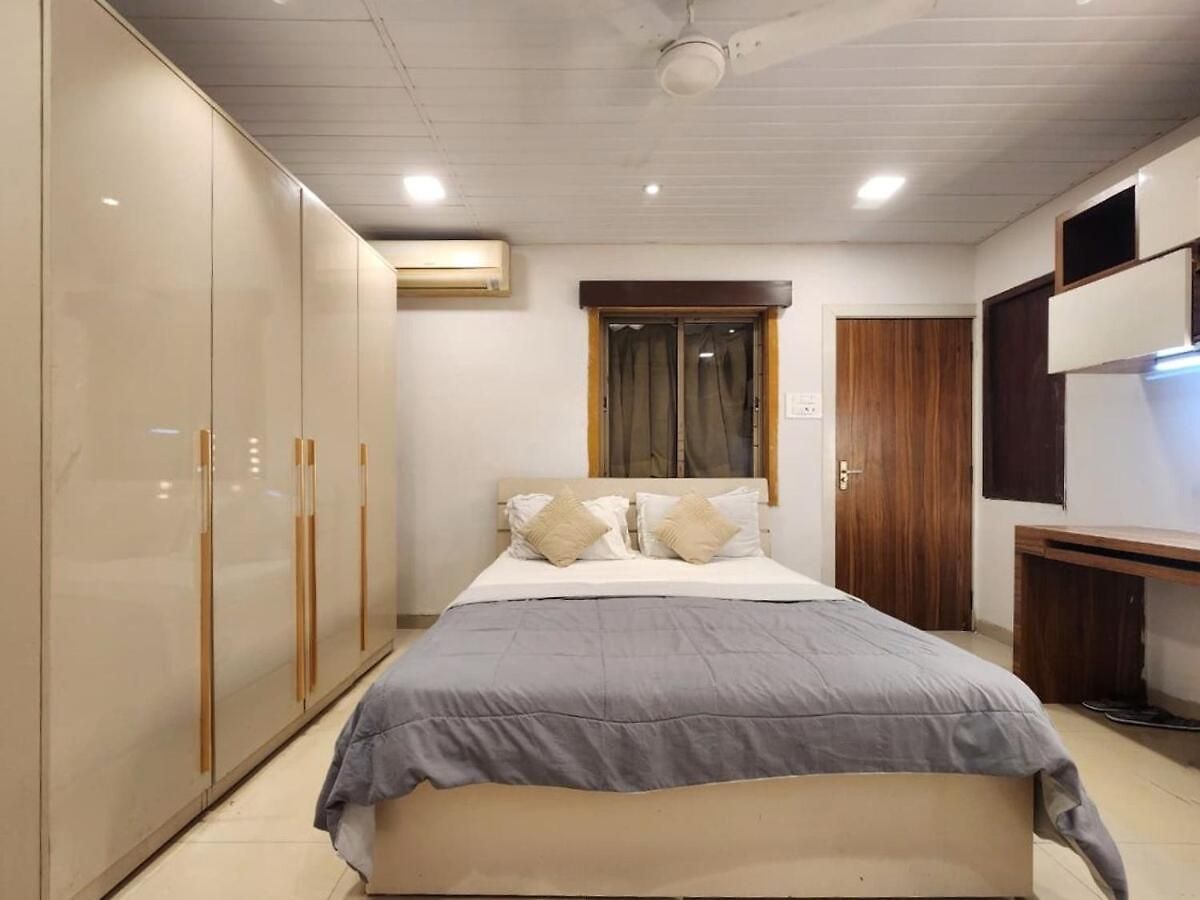 5 Bhk Peacock Perch Luxury Spacez * Mumbai