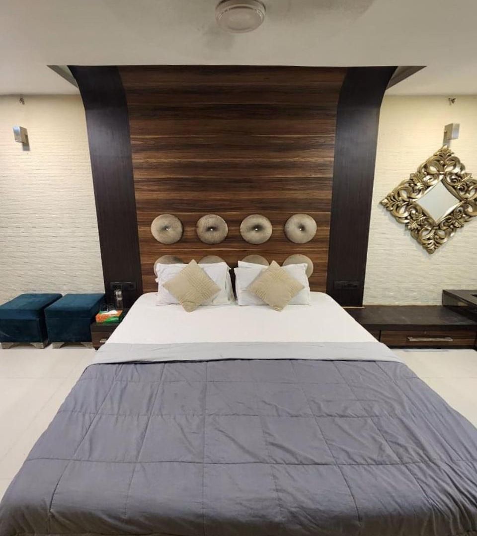 Villa 5 Bhk Peacock Perch Luxury Spacez Mumbai