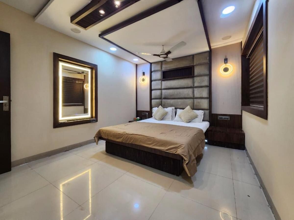 5 Bhk Peacock Perch Luxury Spacez Villa *