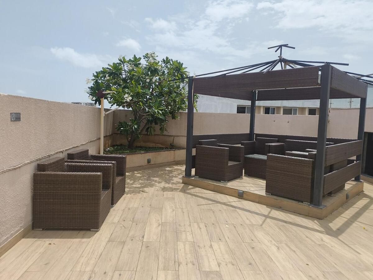 Apartment Marbella Near Bkc Pool, Wi-fi, Kitchen Mumbai