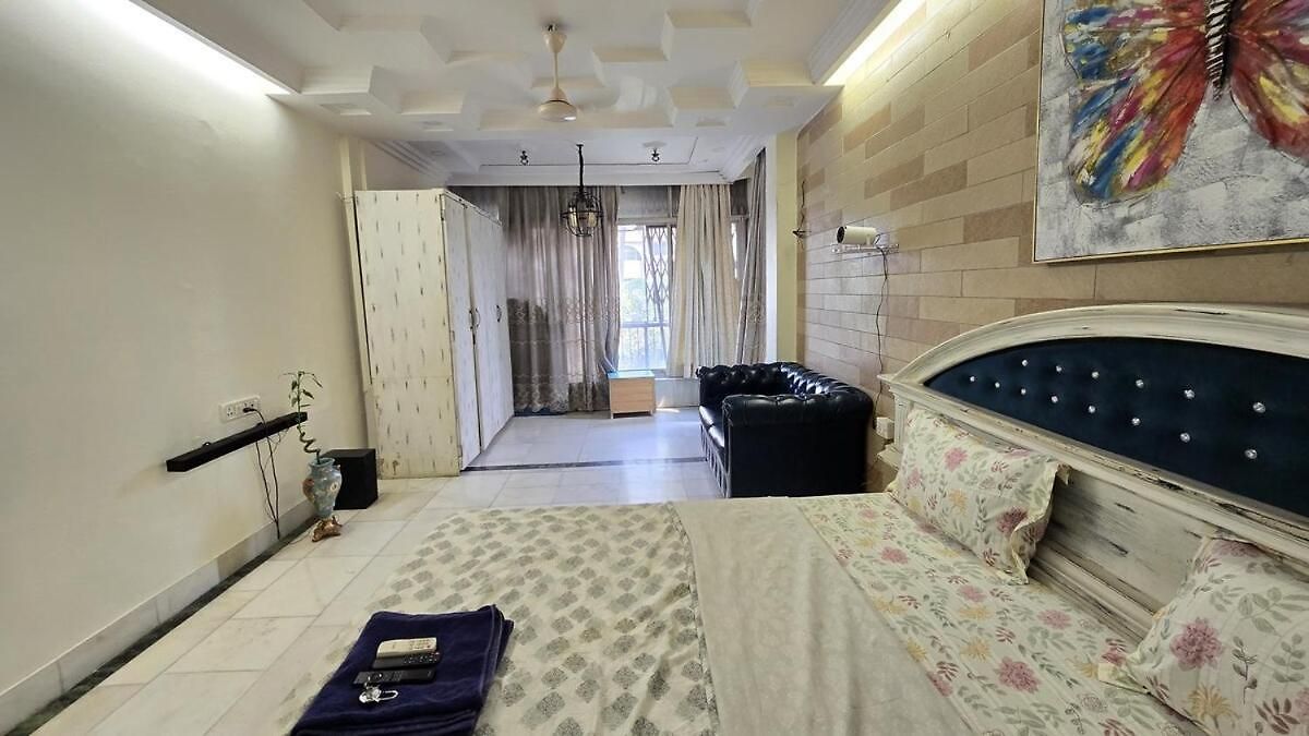 Butterfly 4 Bedroom Apartment *