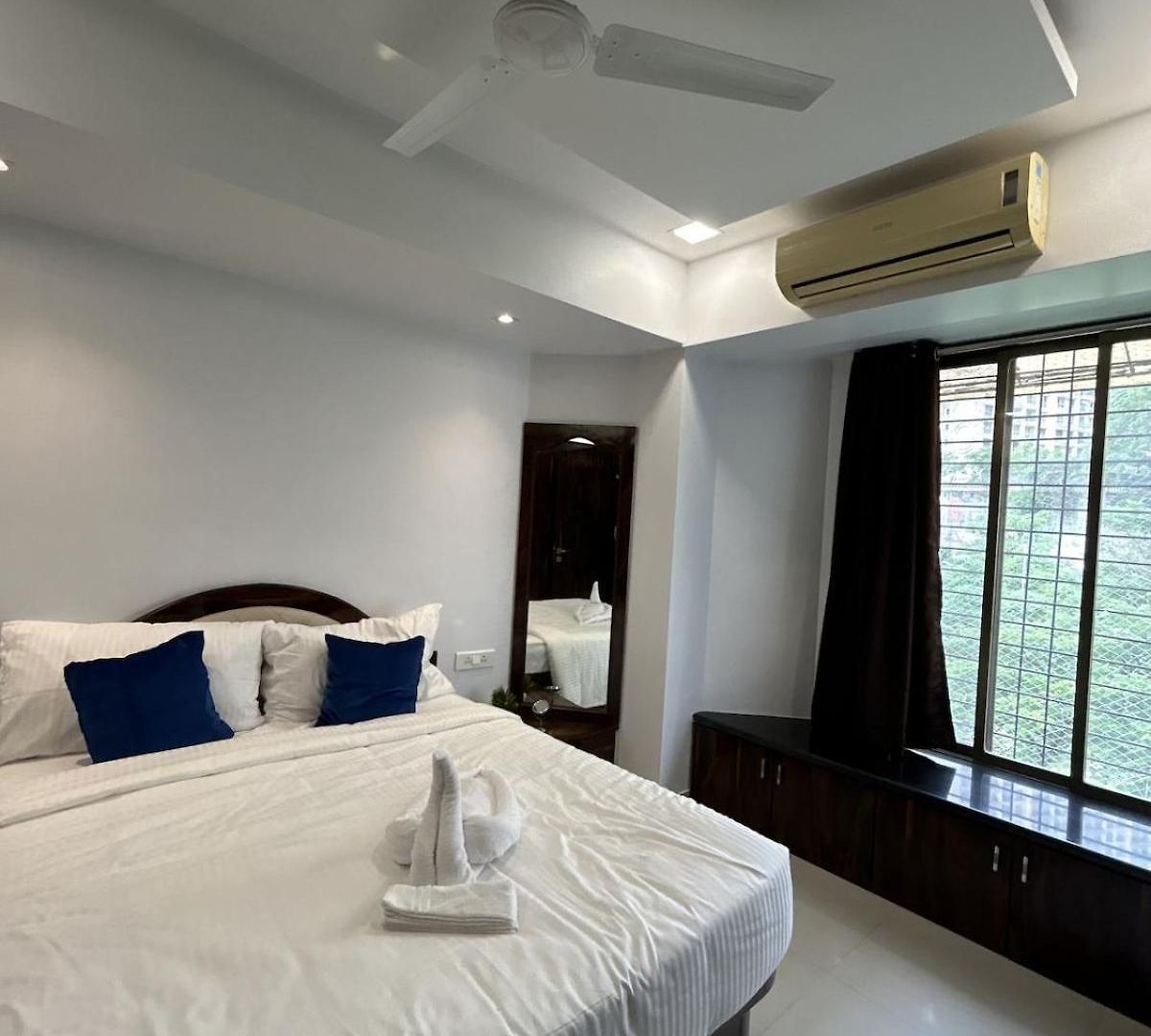 Raut No 1 1bhk Hiranandani Powai Apartment