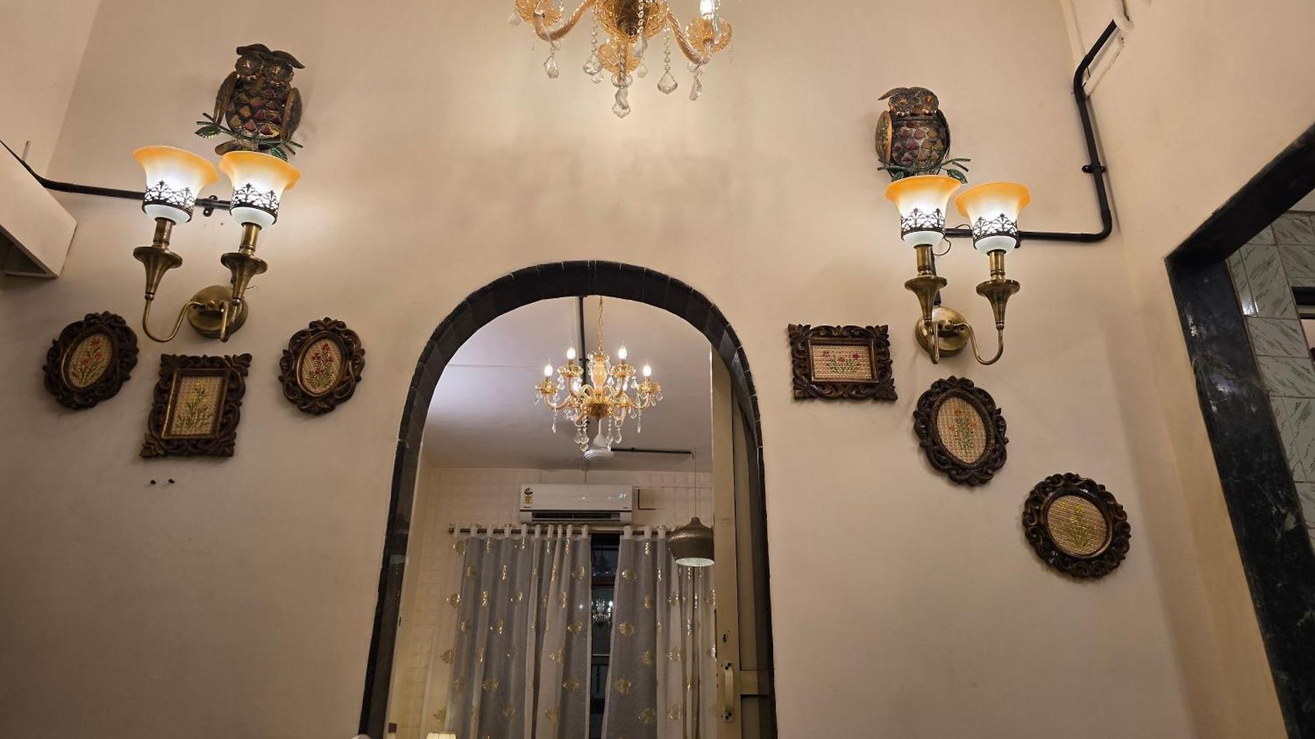 Gopal Mansion 50- 2 Bedroom Apartment Mumbai