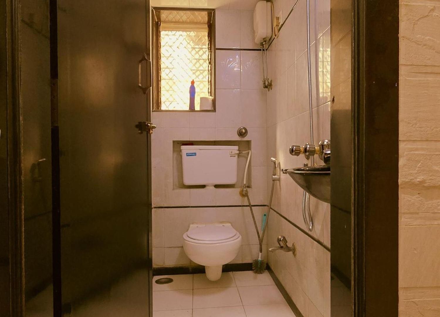 Kaypee Mansion - 3 Bedroom Apartment *