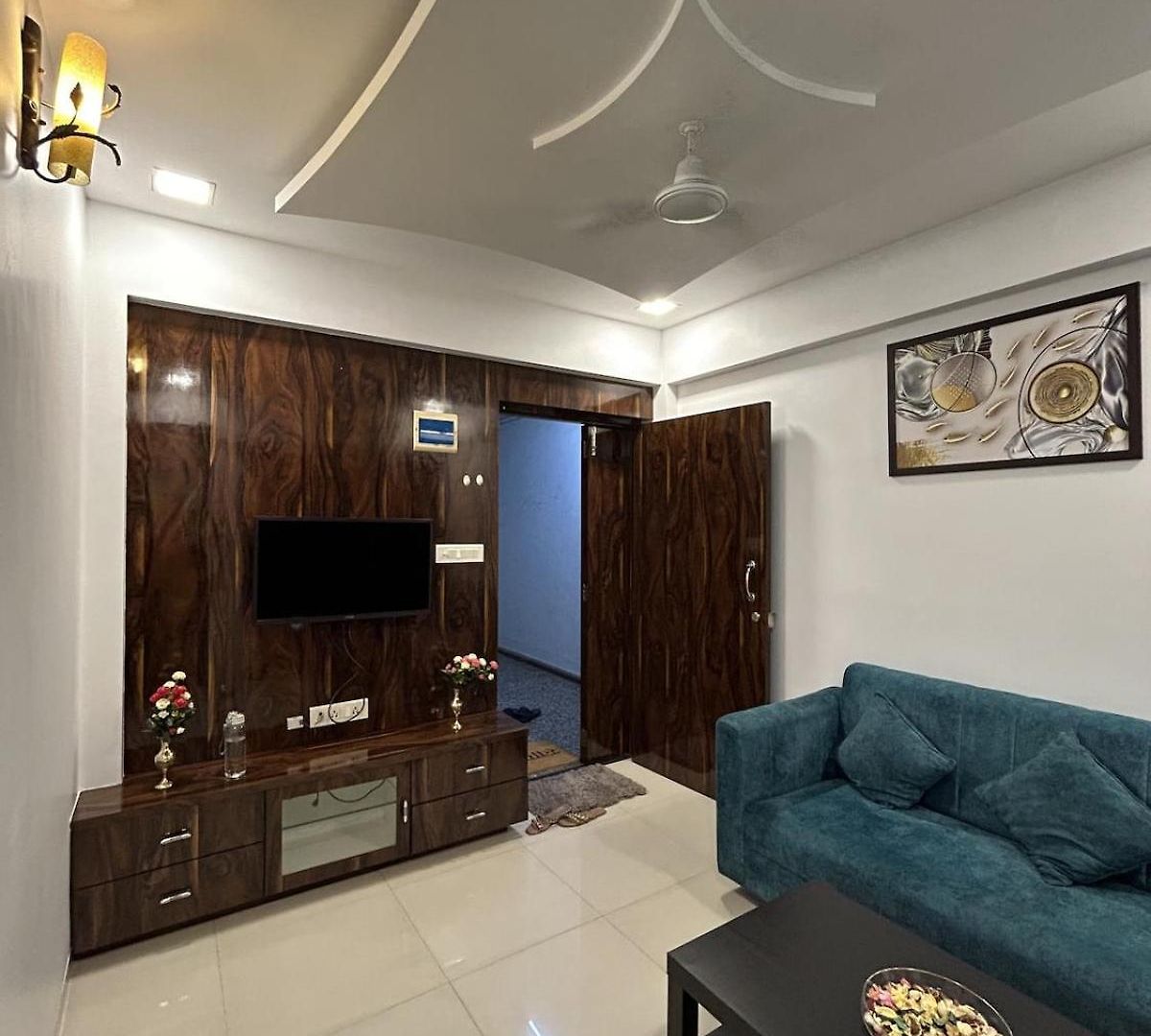 Raut No 1 1bhk Hiranandani Powai Apartment Mumbai