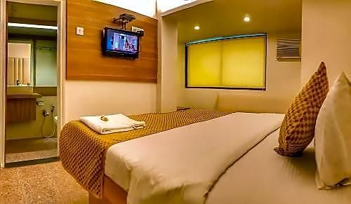 Samraj Hotel