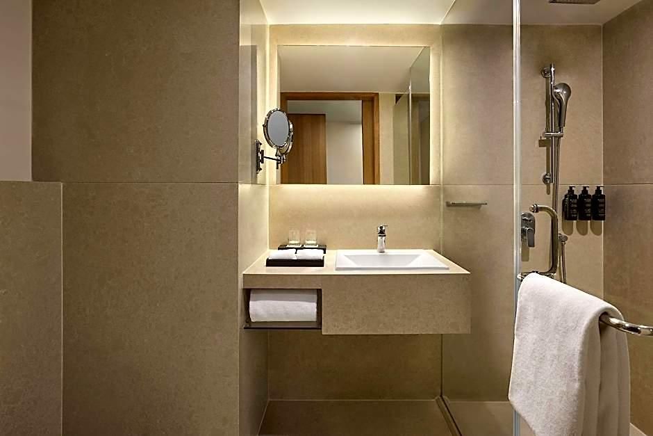 The Fern Mumbai, Goregaon, Series By Marriott 5* Mumbai