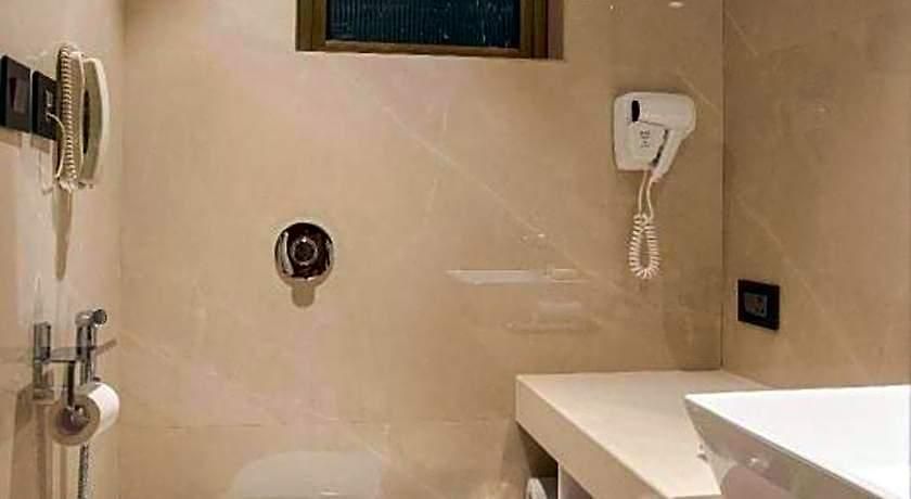 Hotel The International By Tunga 3*