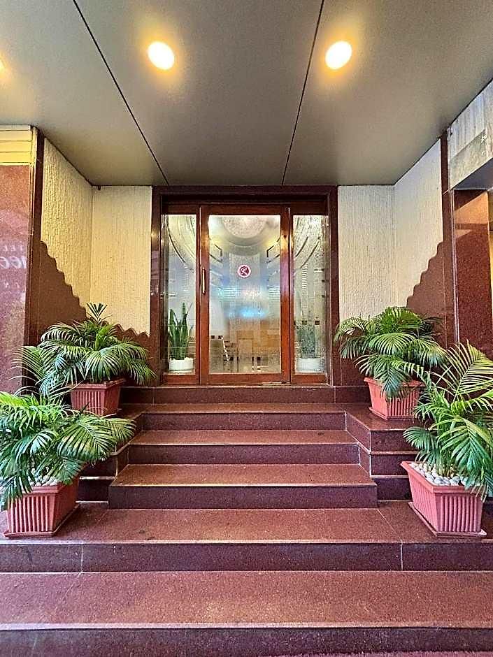 Ramee Guestline Khar Hotel