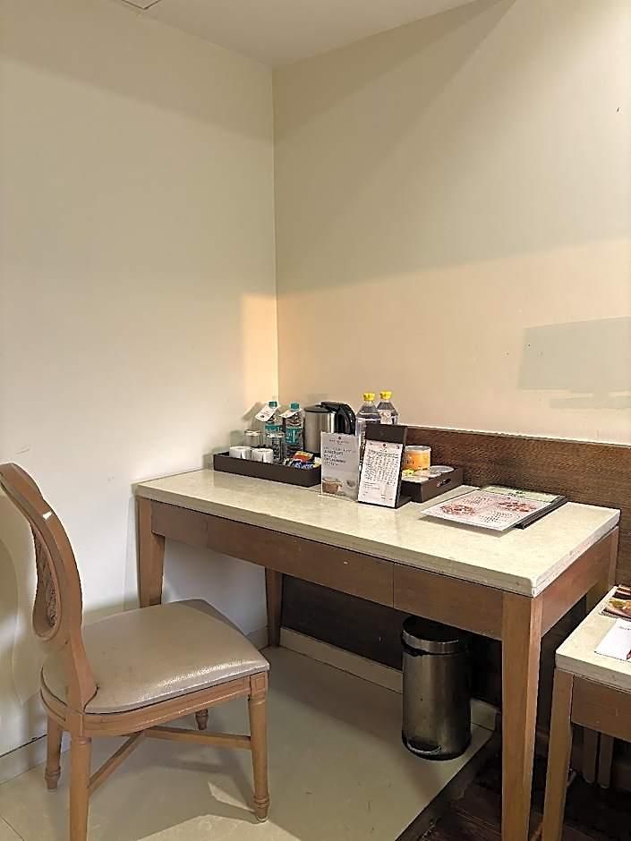 Hotel Ramee Guestline Khar Mumbai