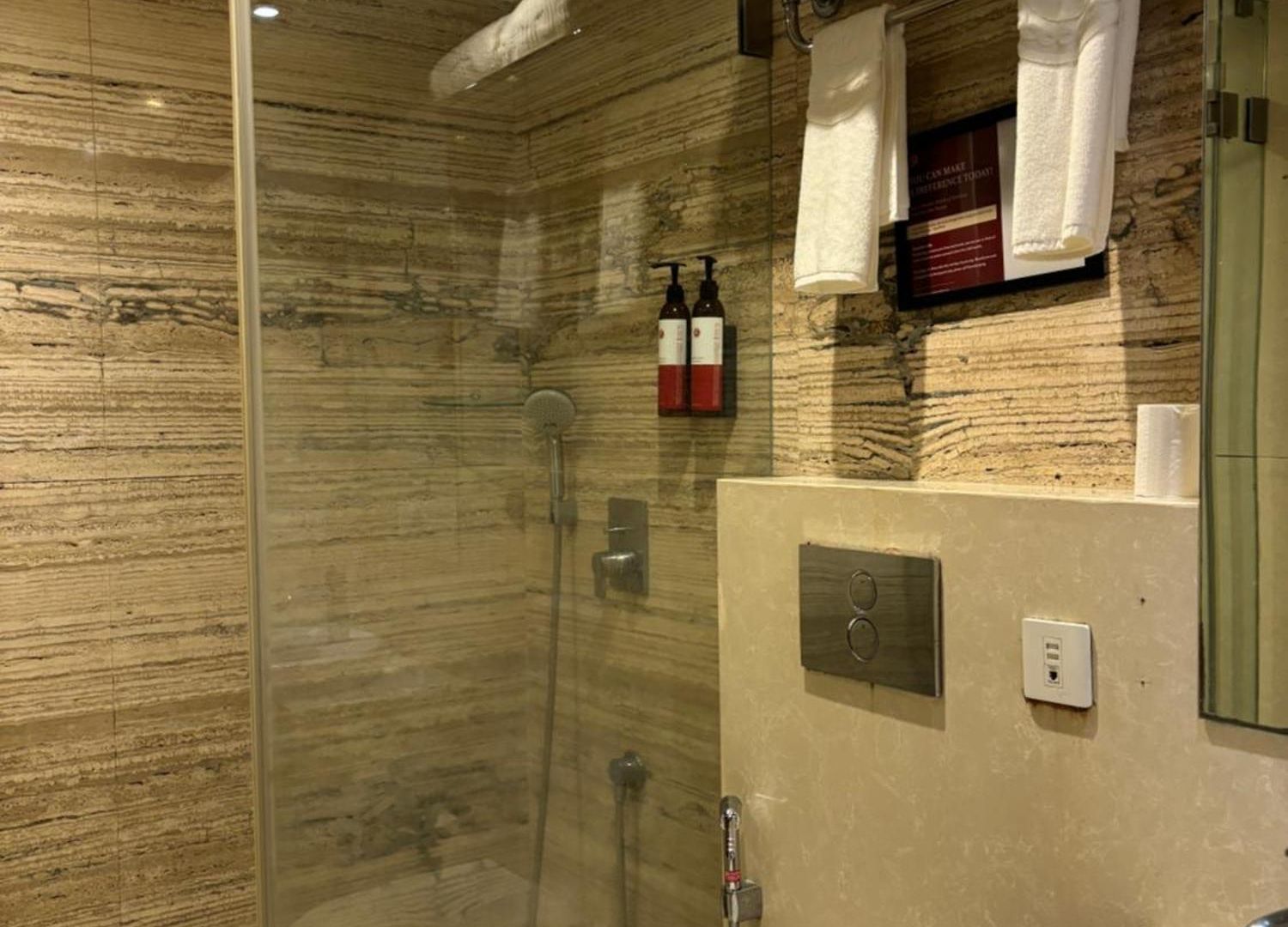 Hotel Ramee Guestline Khar 3*