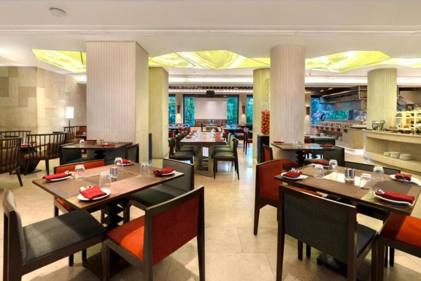 The Mirador Hotel, International Airport Hotel 4*