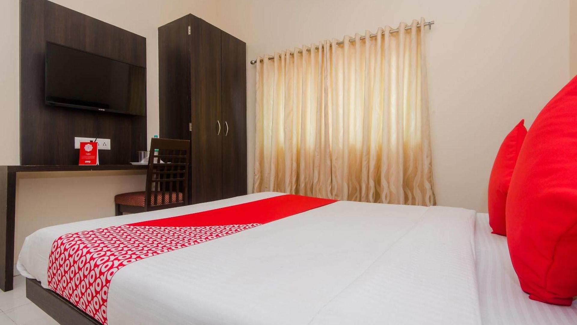 Hotel O Alfa Grand Near Chhatrapati Shivaji International Airport Mumbai