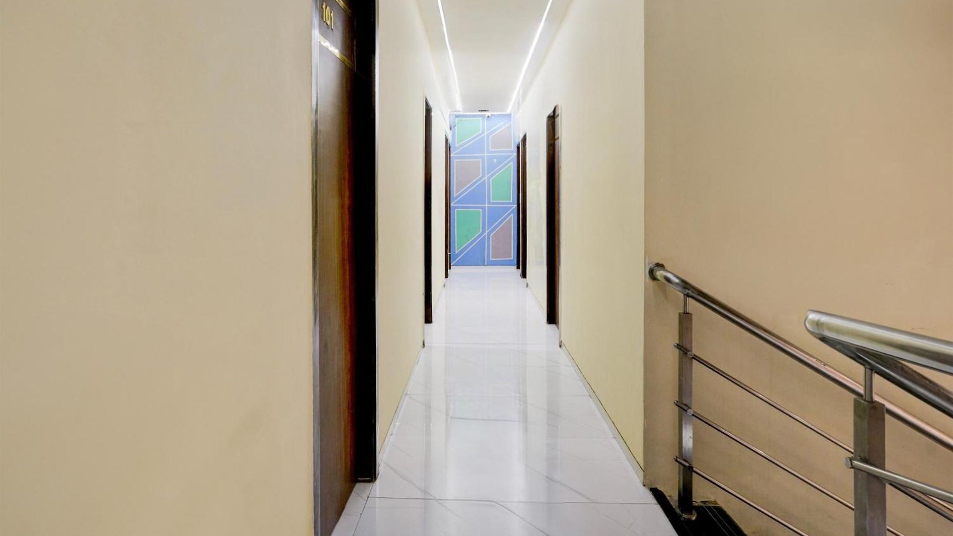 Hotel Super Oyo O Powai