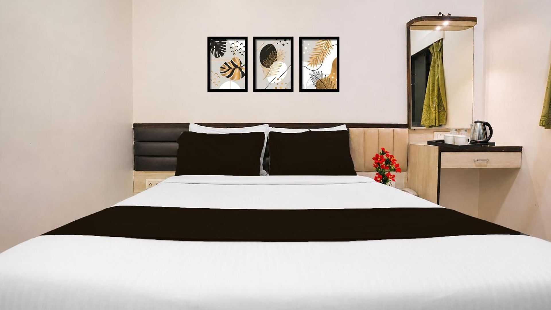 Collection O Kurla Bkc Formerly Golden Tulipz 3*