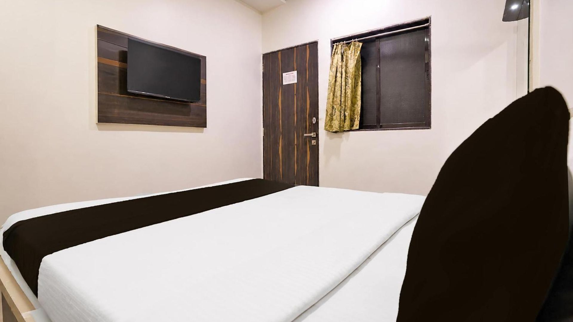 Hotel Collection O Kurla Bkc Formerly Golden Tulipz 3*