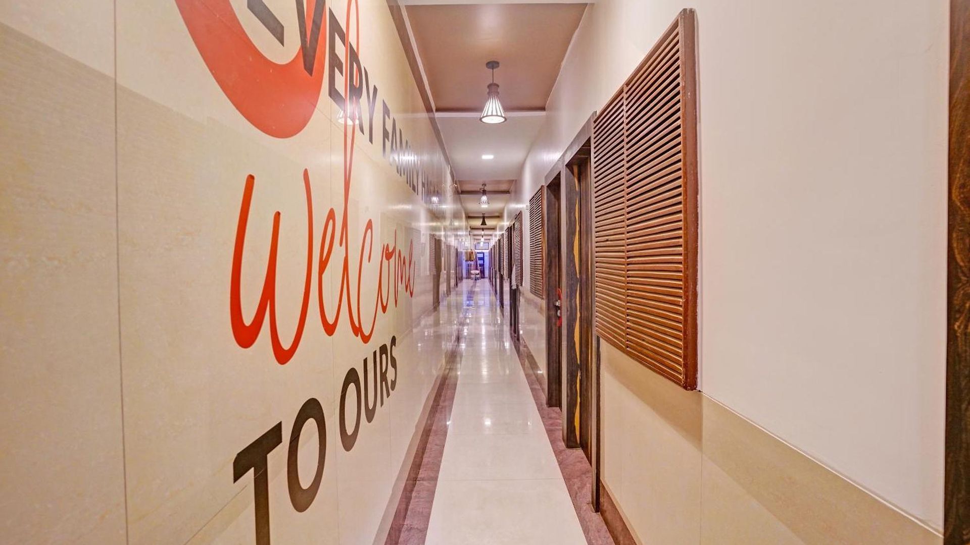 Collection O Kurla Bkc Formerly Golden Tulipz Hotel Mumbai