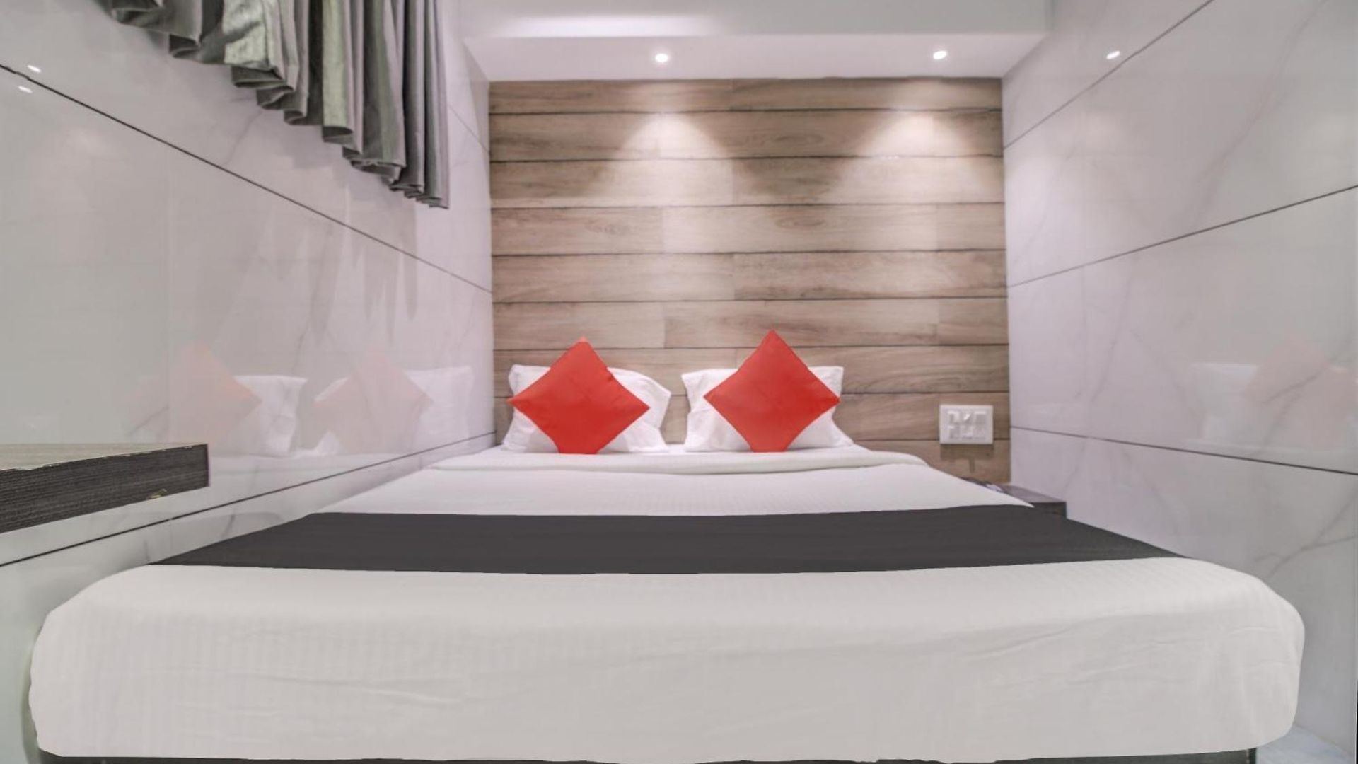 Hotel Spring Residency 3*