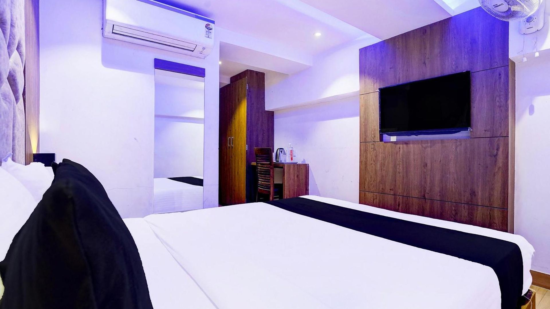 Super O Sakinaka Andheri Kurla Road 4*