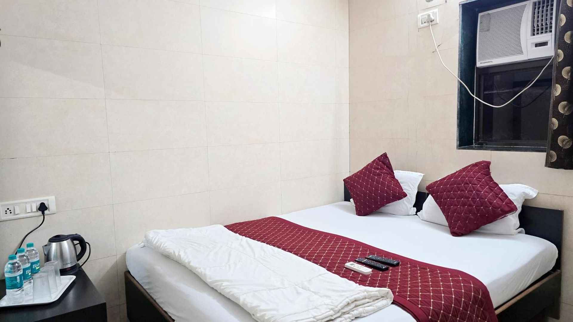 Fabhotel Kamal Hotel