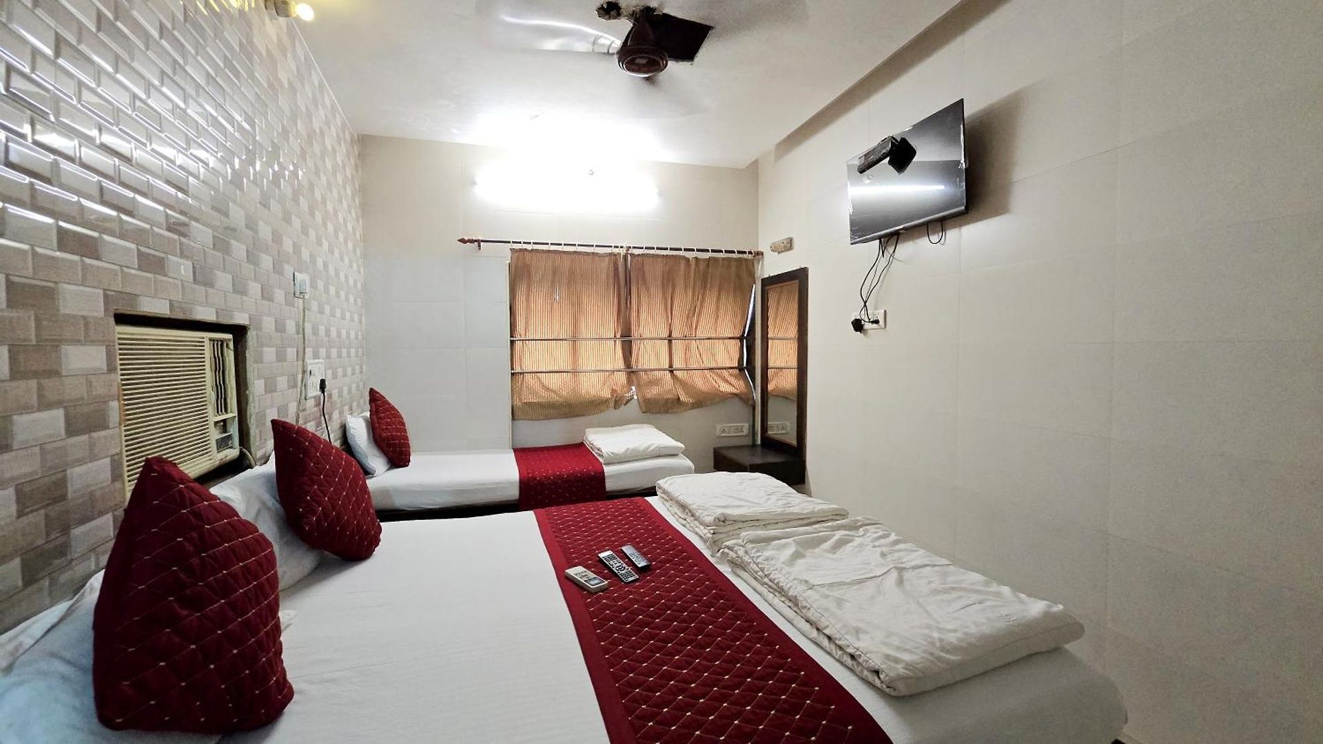 Fabhotel Kamal Mumbai
