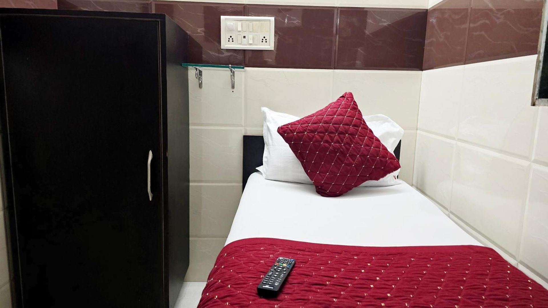 Fabhotel Kamal Hotel Mumbai