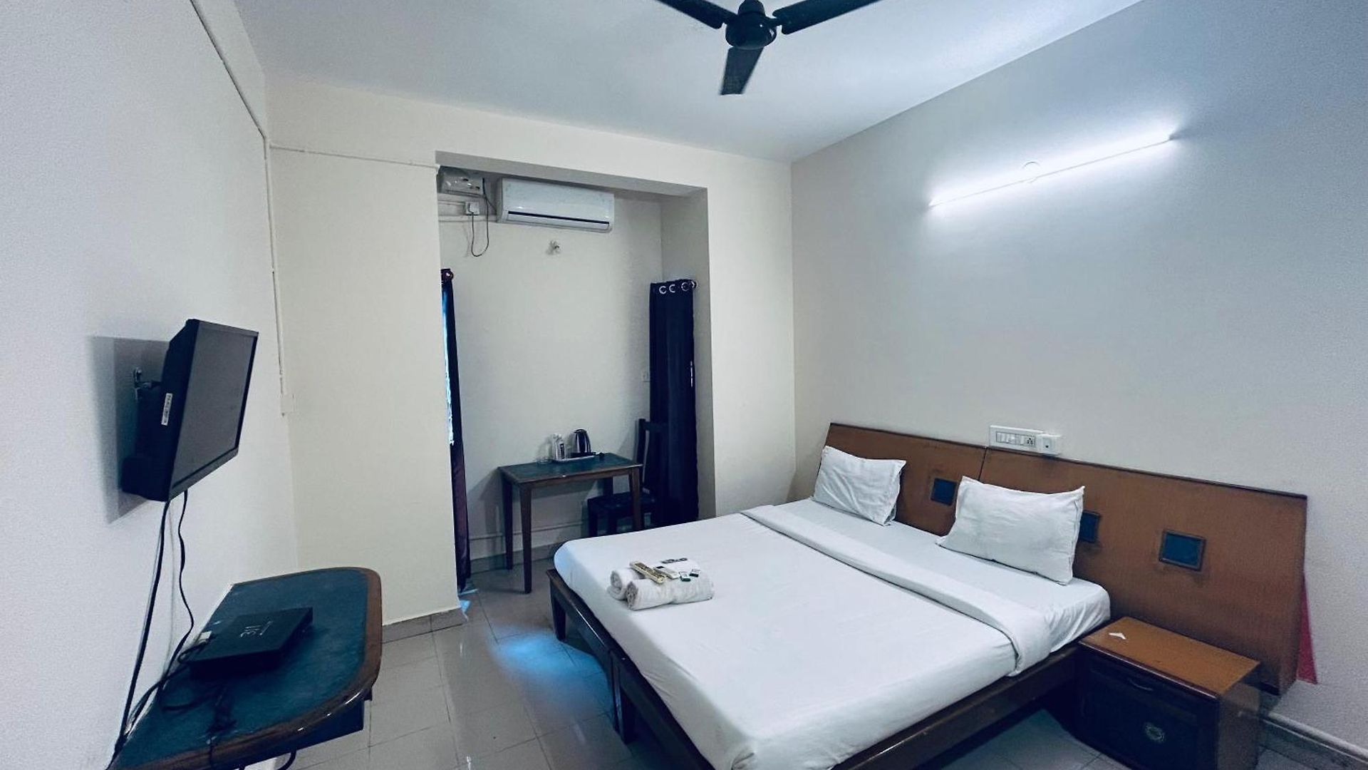Hotel Iham Paradise