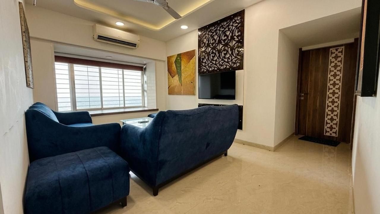 The Banganga Horizon,sea Views & Sunsets Apartment