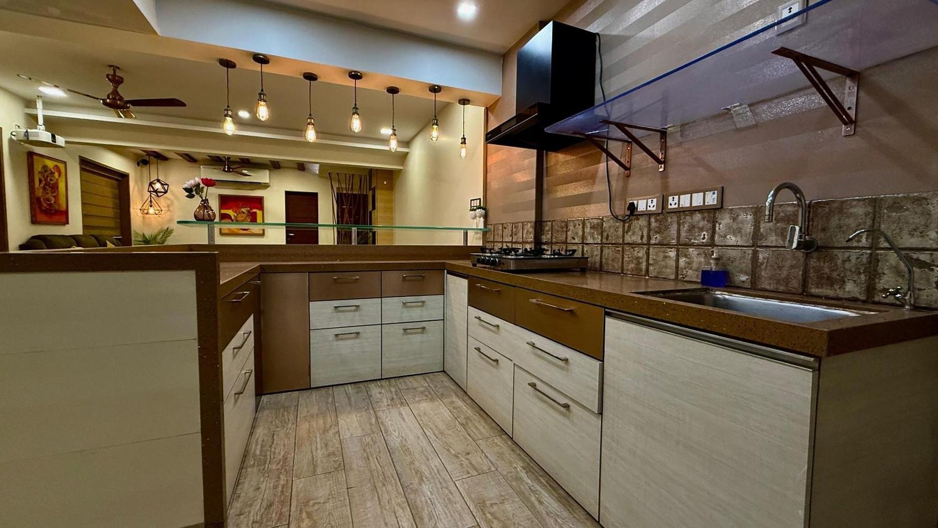Sea Breeze Suite, Juhu *
