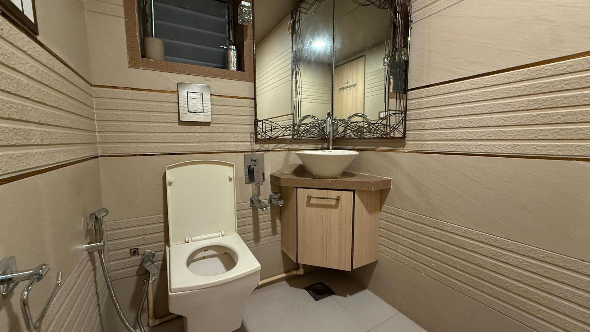 Sea Breeze Suite, Juhu Apartment Mumbai
