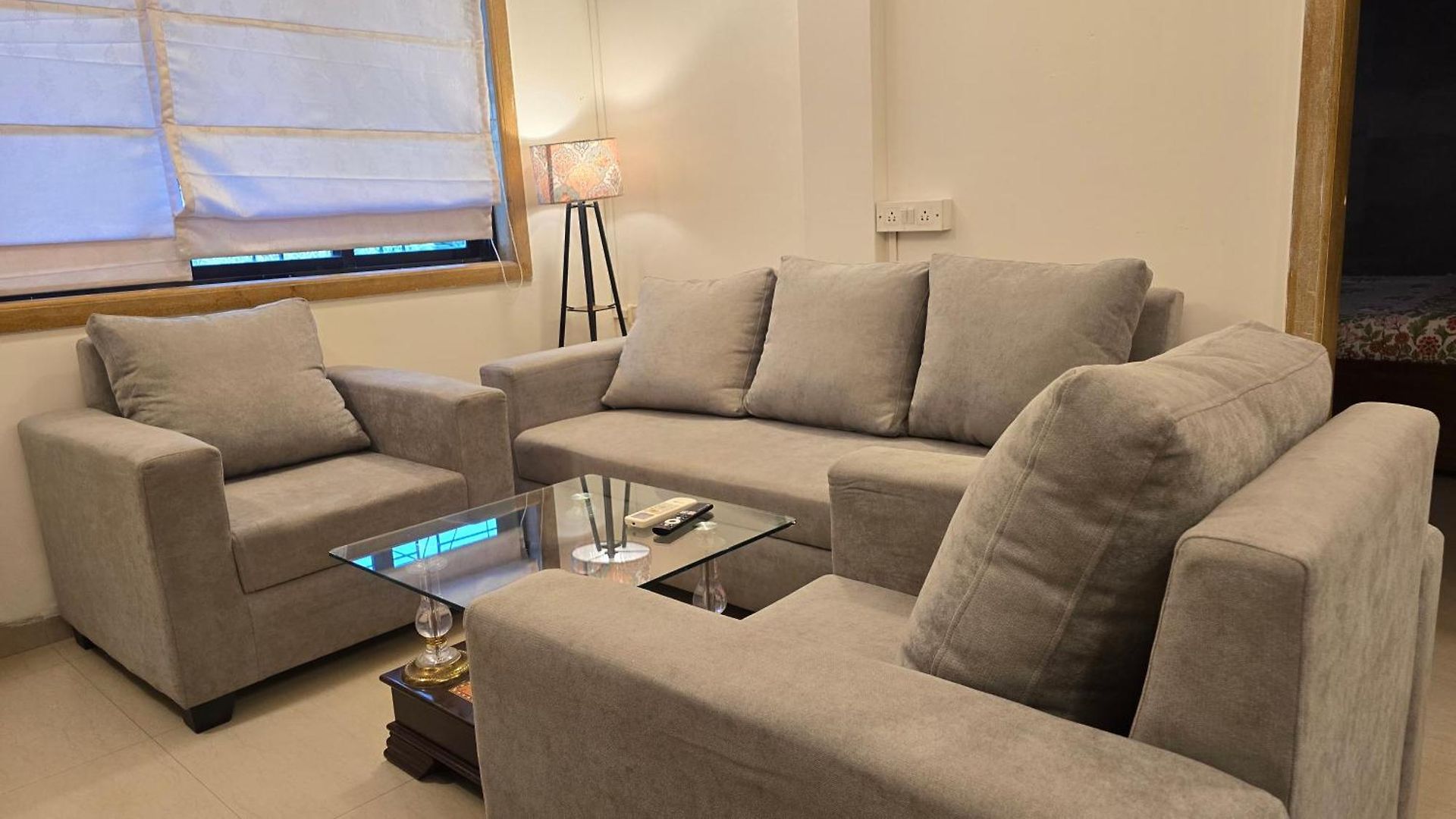 Apartment Floral 4bhk Mumbai