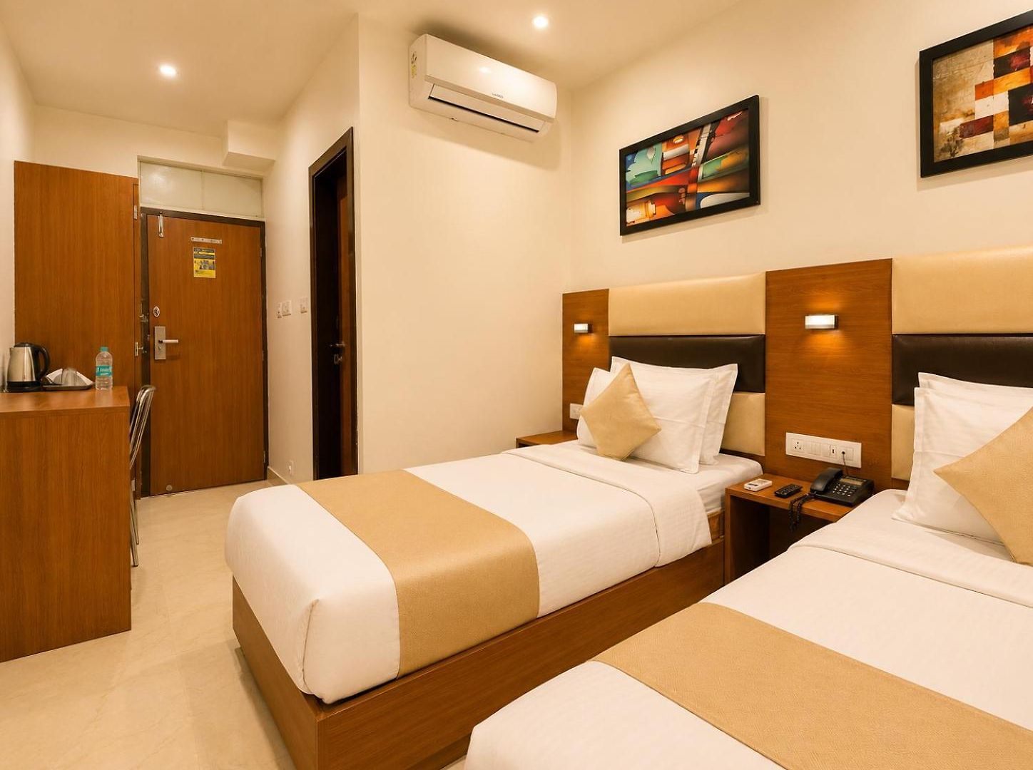 Liwa - Nr Nesco & International Airport Hotel Mumbai