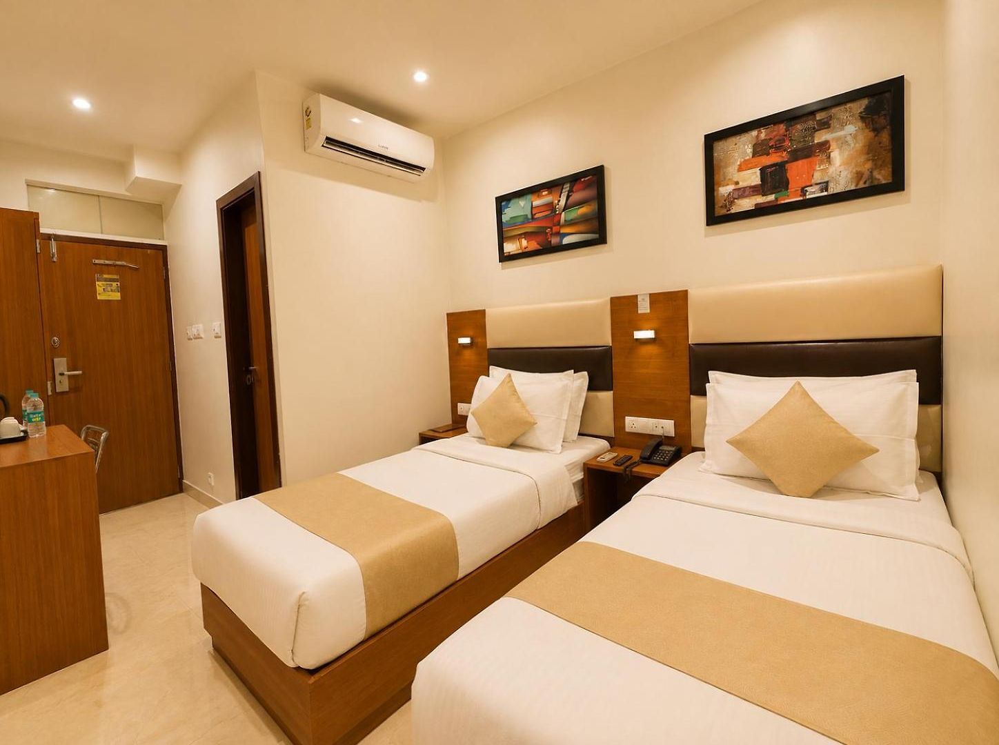 Liwa - Nr Nesco & International Airport 3* Mumbai