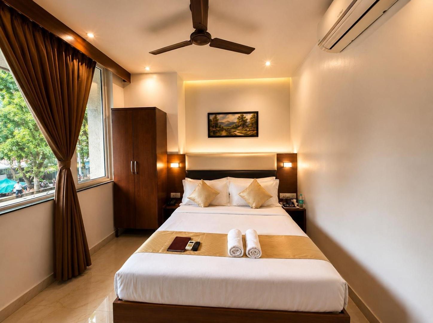 Liwa - Nr Nesco & International Airport Hotel Mumbai