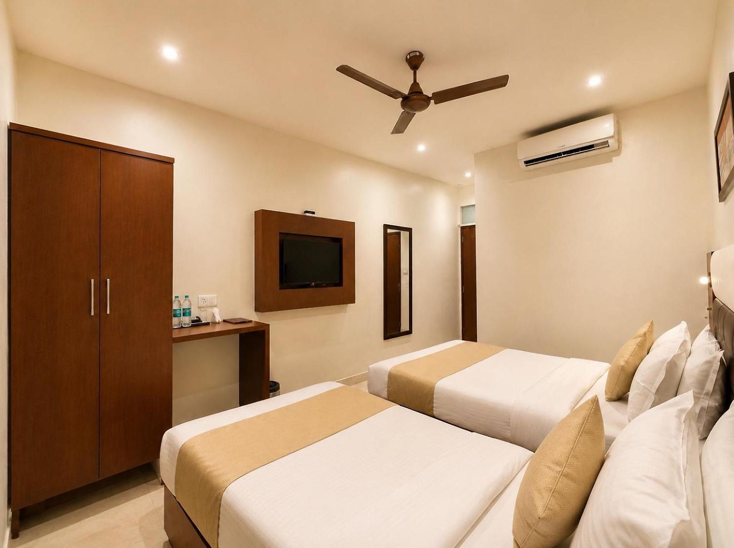 Liwa - Nr Nesco & International Airport Hotel Mumbai