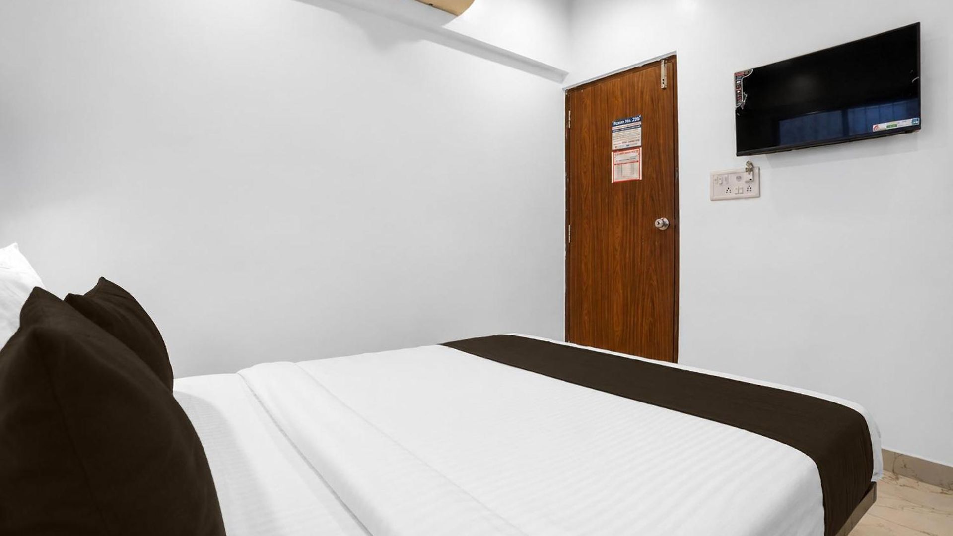 Hotel Collection O Midc Mahape Mumbai Formerly Didar House