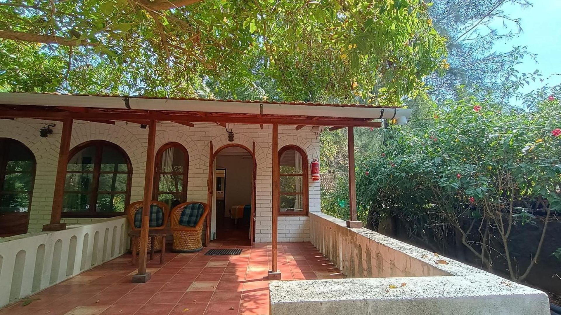 Manoribel Hotel