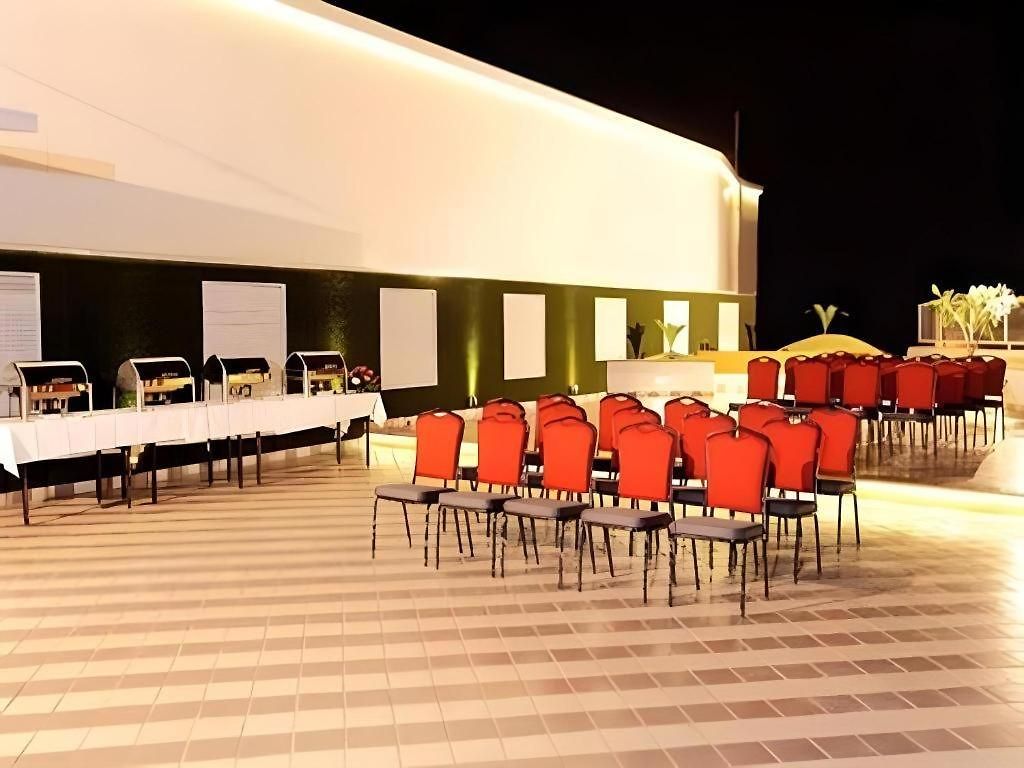 Metro - The Executive Hotel Mumbai