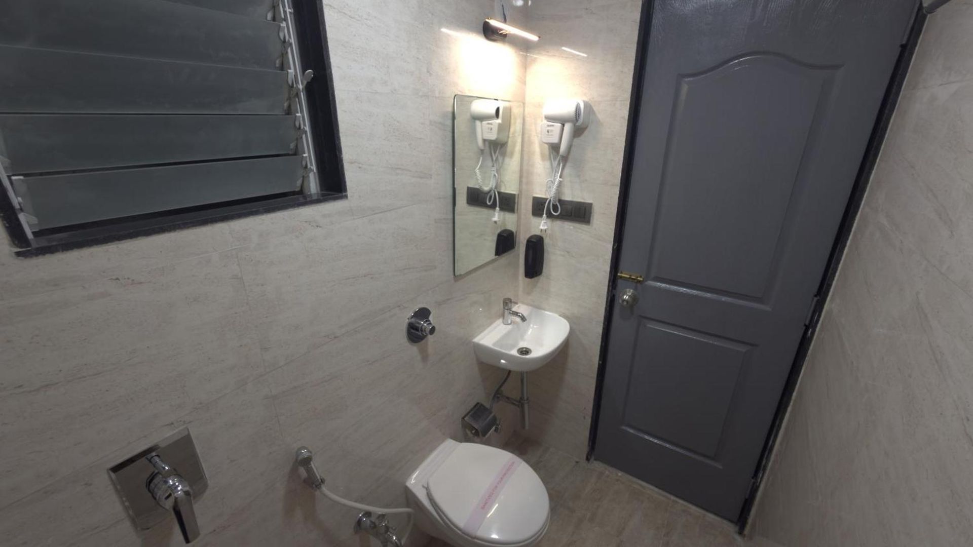 Astha Home- The Borivali Hotel 3*