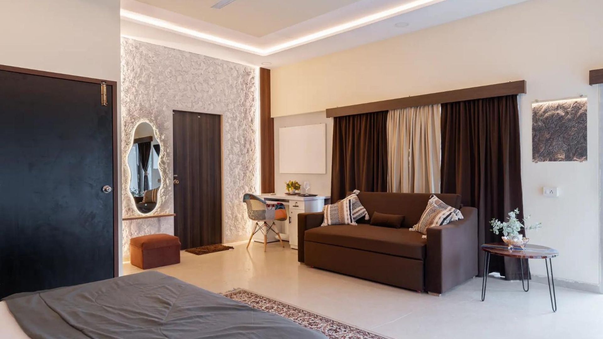 Whispering Stones 4bhk Modern Spacez With Indoor Bar Mumbai