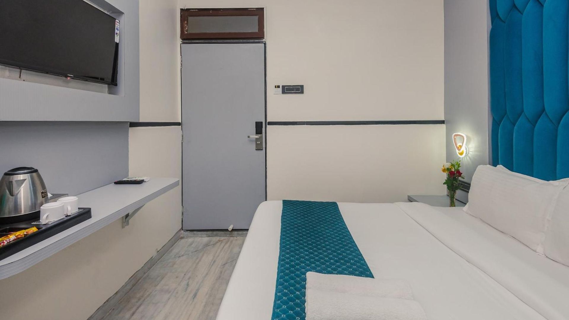 Hotel Travellers Near Mumbai