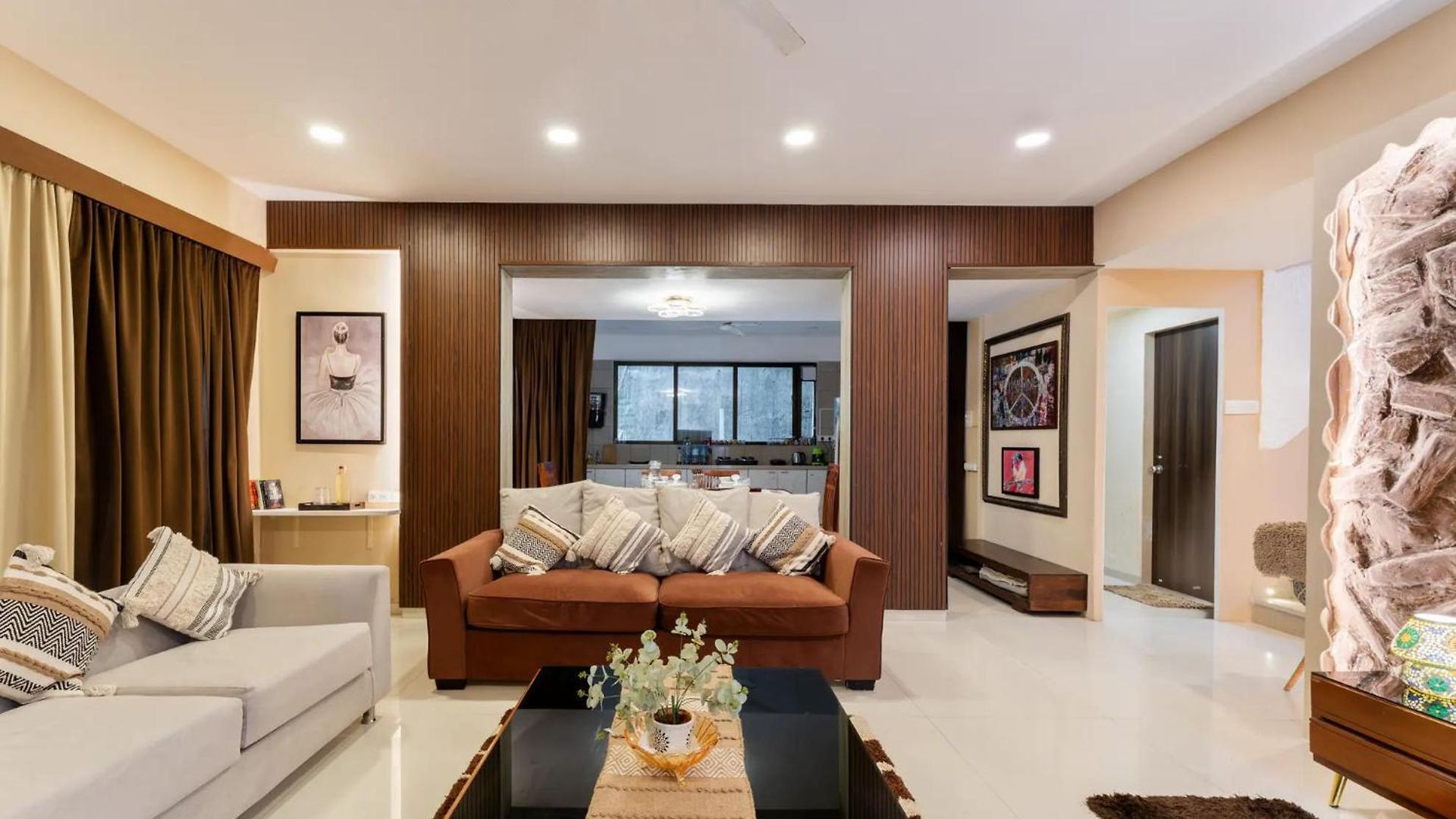 Villa Whispering Stones 4bhk Modern Spacez With Indoor Bar
