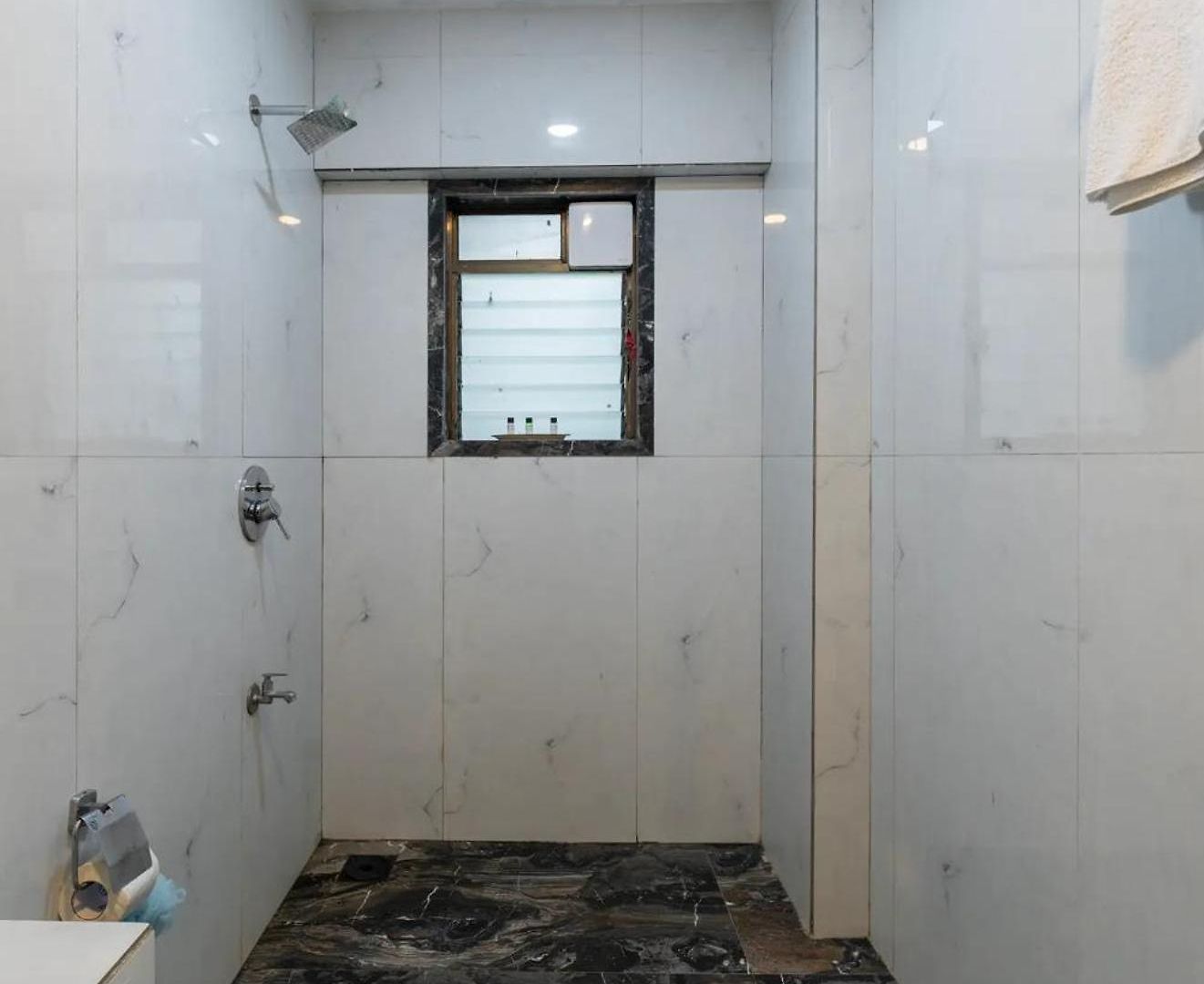 Villa Whispering Stones 4bhk Modern Spacez With Indoor Bar Mumbai