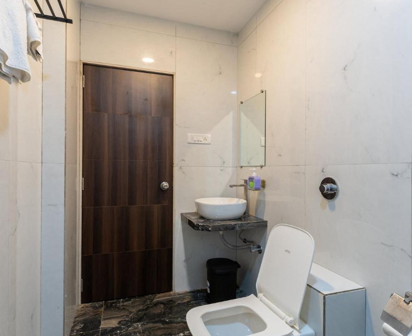 Whispering Stones 4bhk Modern Spacez With Indoor Bar Villa