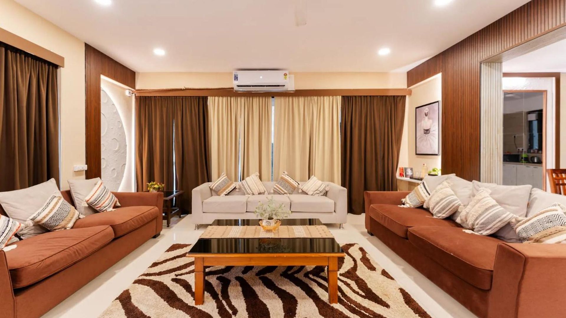 Whispering Stones 4bhk Modern Spacez With Indoor Bar *