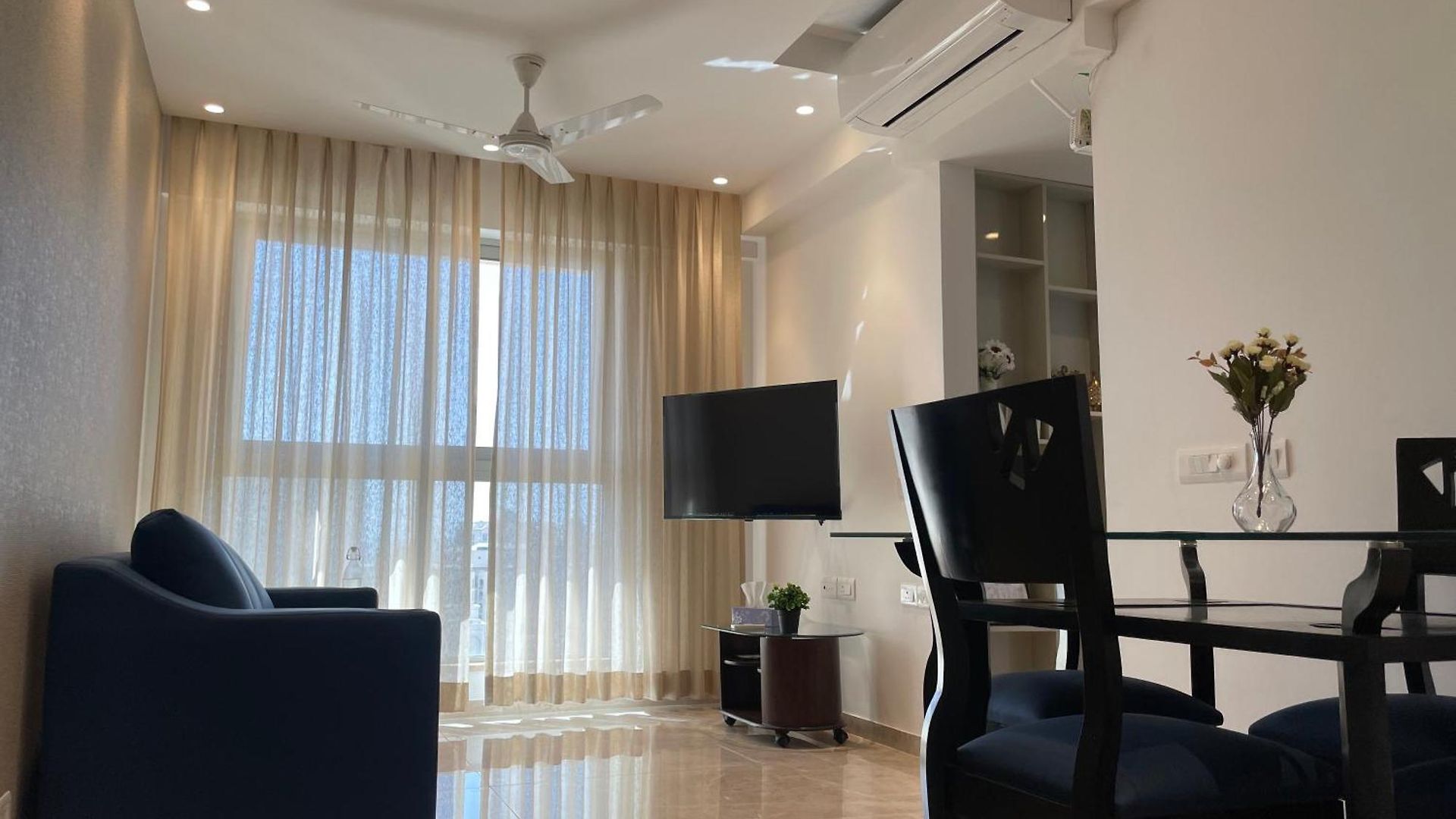 A Embassy 1 Bhk In Hiranandani Powai Apartment