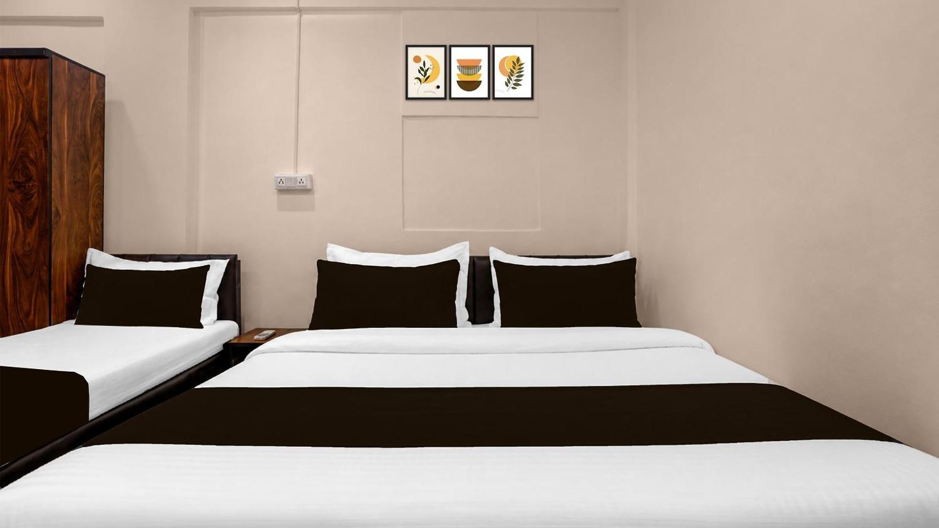 Collection O Santacruz Metro Station Formerly Mkn House Hotel 3*