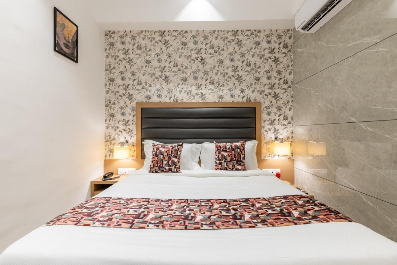 Stellos Hotel 3*