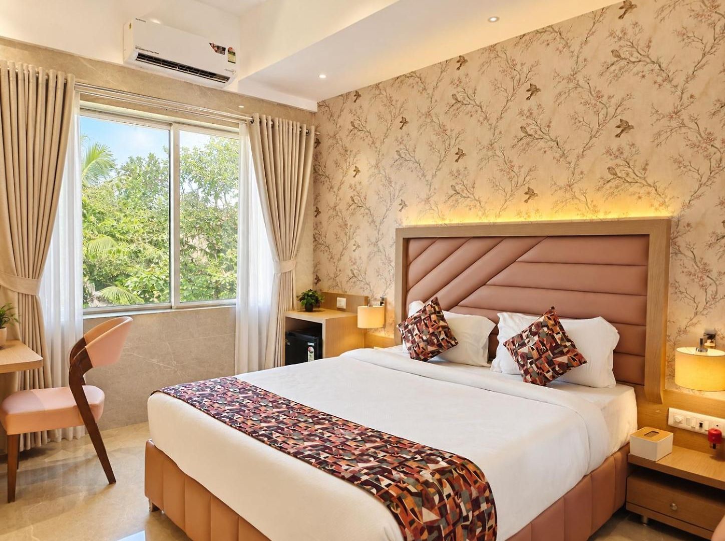 Stellos Hotel 3*