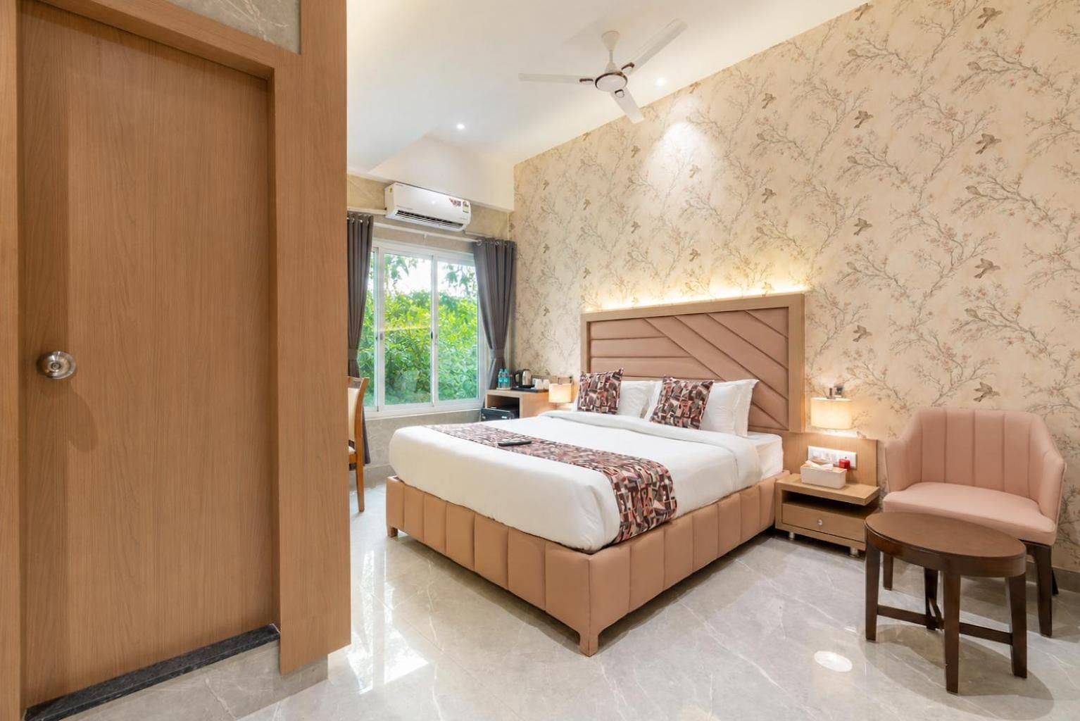 Stellos 3* Mumbai